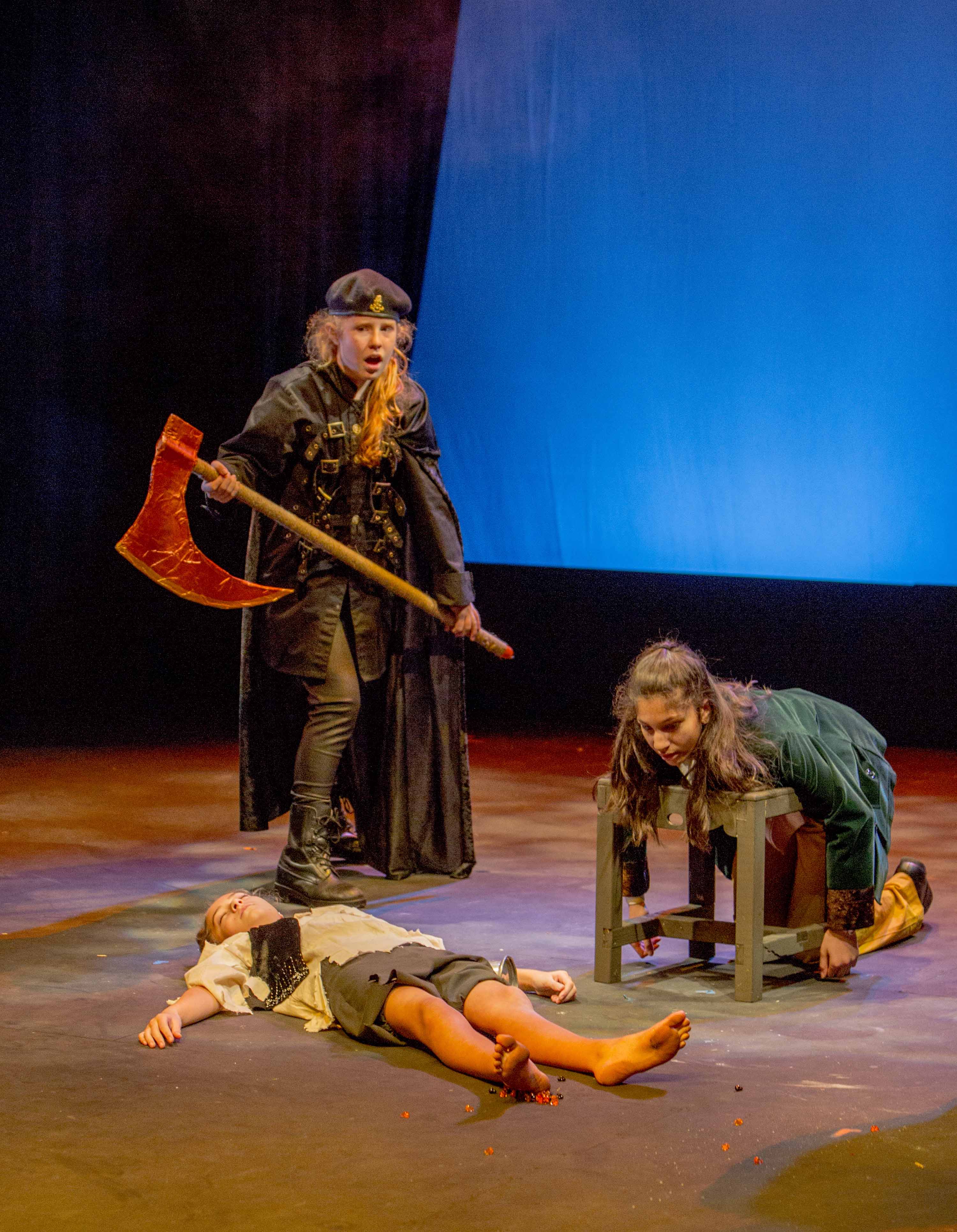 Cobham Theatre (Nov 2017)